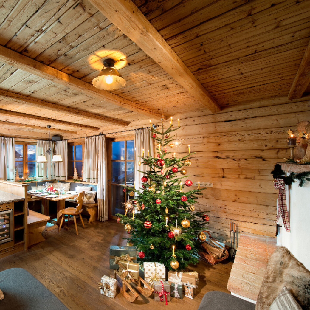Bergchalet zu Weihnachten in Österreich