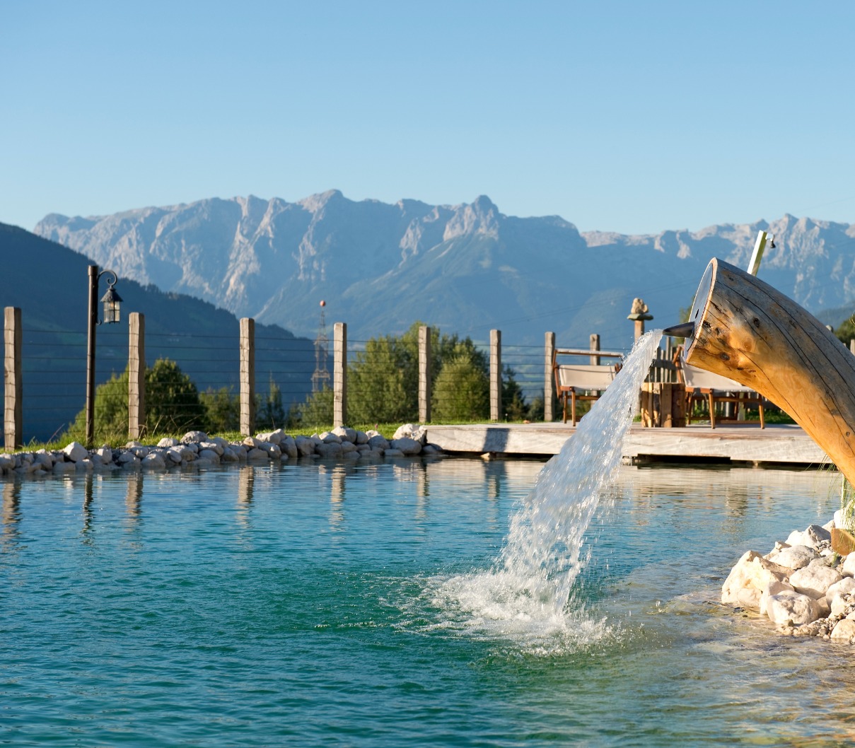 Bergsee im Bergchalet im Sommer in Österreich