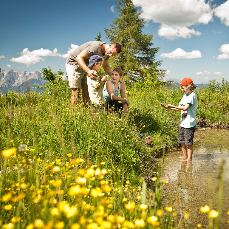 Familienzeit im Almdorf St Johann