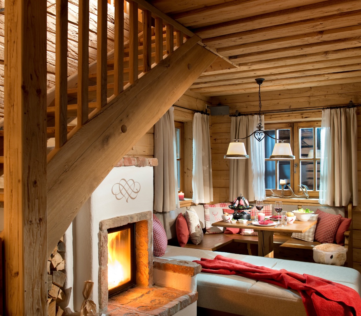 Kamin im Chaletdorf BERGHERZ