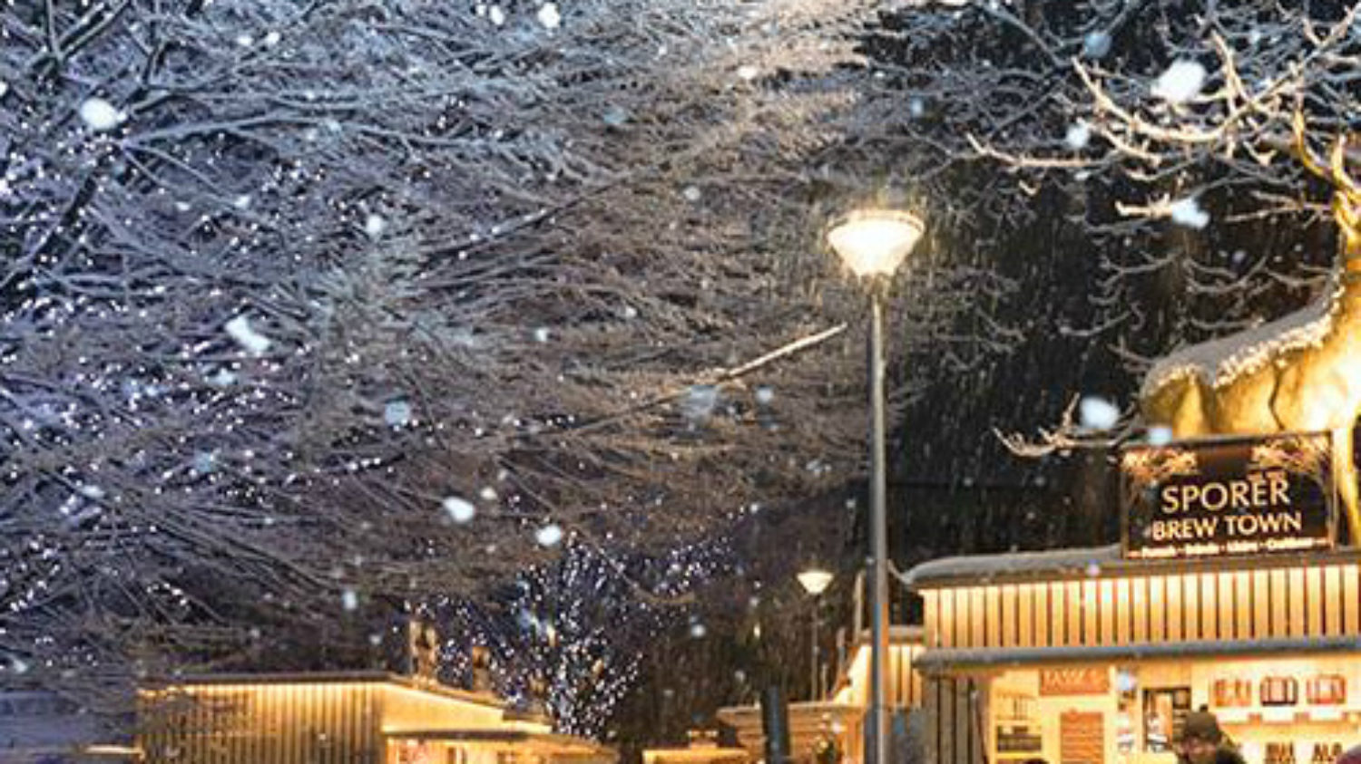 Lichtadvent im Hüttendorf BERGHERZ