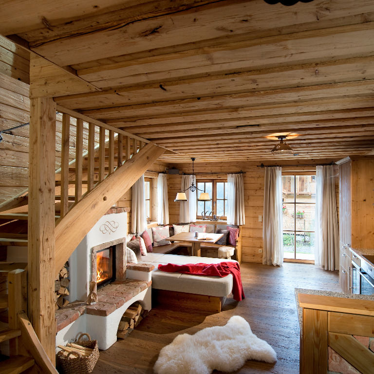 Luxus Berghütte mit Kamin und Whirlpool in Österreich