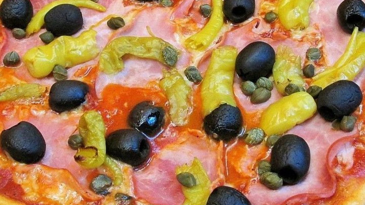 Pizza und Pizzeria Olive im Chalet Sankt Johann