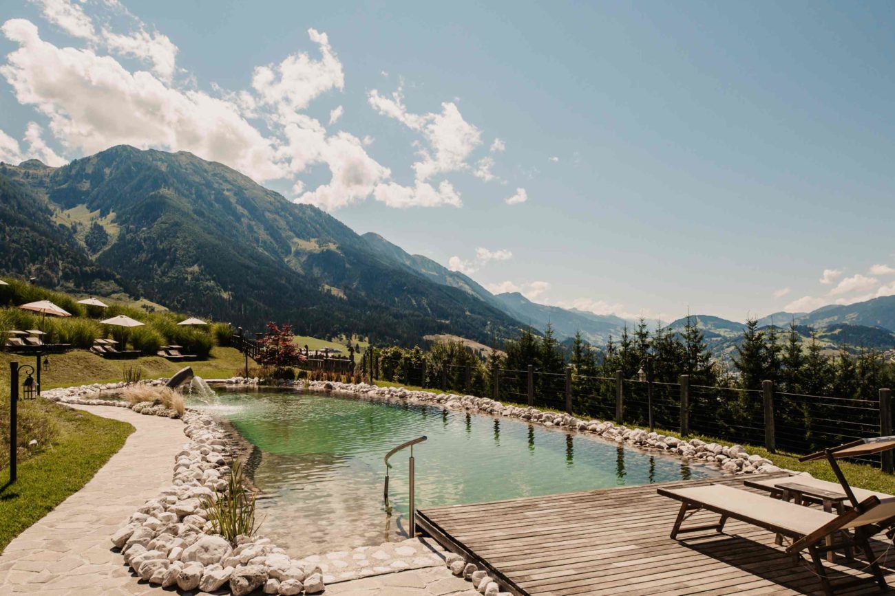 Almdorf Chalets 32 bio badesee almdorf urlaub