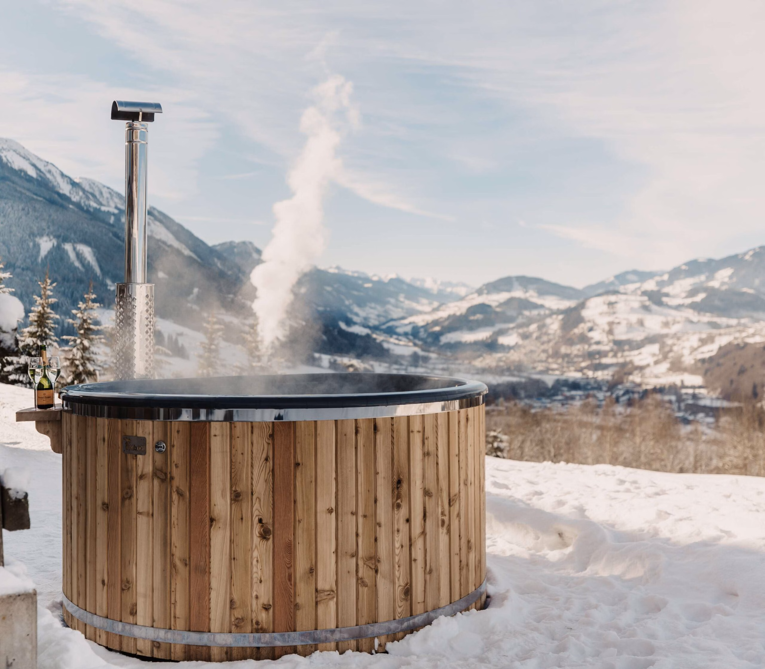 Hot Tub Luxus Camping in Österreich im Chaletdorf BERGHERZ