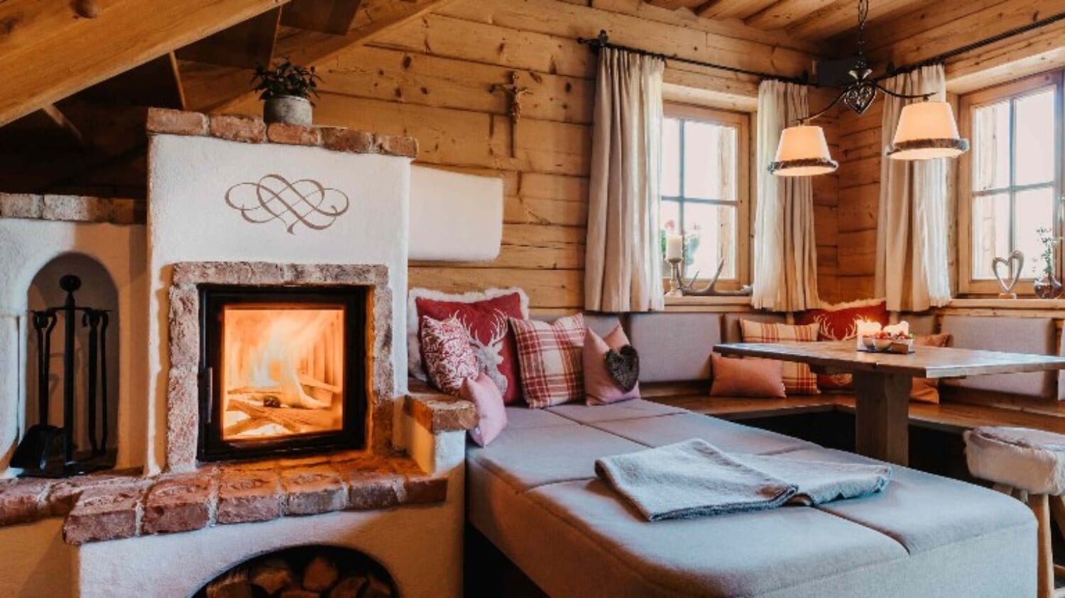 Kuschel-Chalet mit Kamin im Chaltedorf BERGHERZ in Alpendorf - Sankt Johann im Pongau