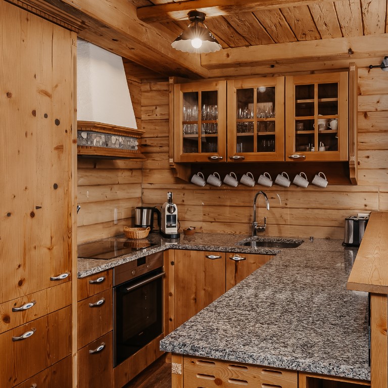Küche im Berg-Chalet - einzigartig in den Alpen Österreichs