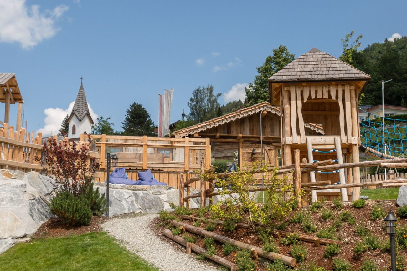 Almdorf Chalets 35 spielplatz almdorf