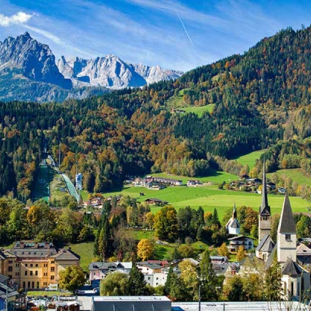 Bischofshofen im Sommer im Salzburger Land in Österreich