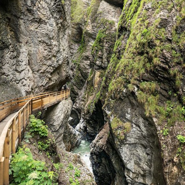 Liechtensteinklamm 11 Liechtensteinklamm in Österreich - Weg in der Klamm - einzigartiges Erlebnis für Familien mit Kindern