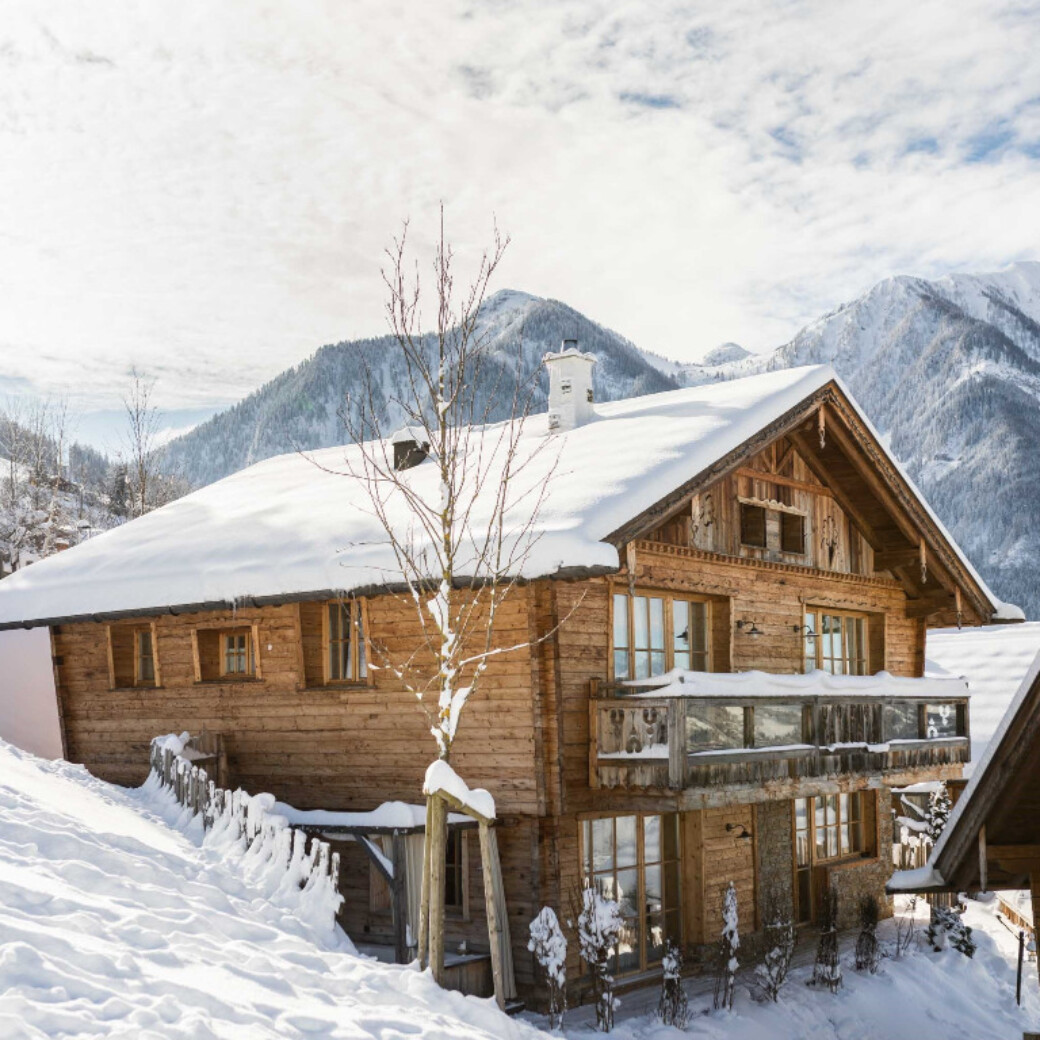 Bergchalet im Chaletdorf BERGHERZ im Winter– das schönste Bergchalet im Salzburger Land in Österreich